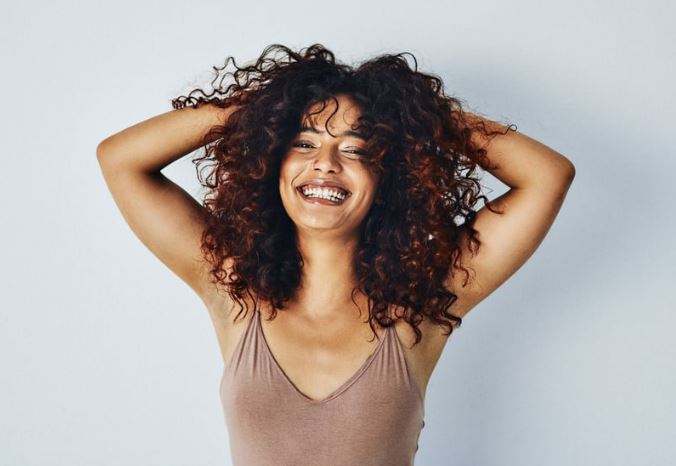 Gesunde Und definierte Locken Mit Der Curly Hair